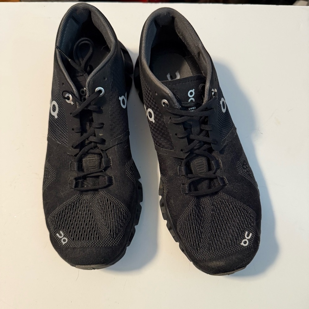 On Cloud Mens/Womens Black Lightweight Running Shoes